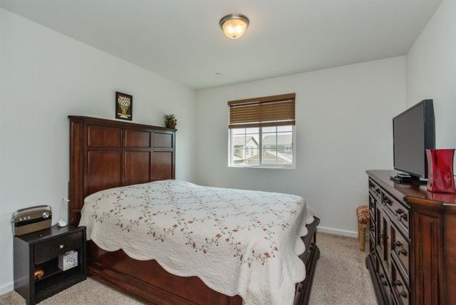 6808 W Parr Avenue, Fresno, CA 93722