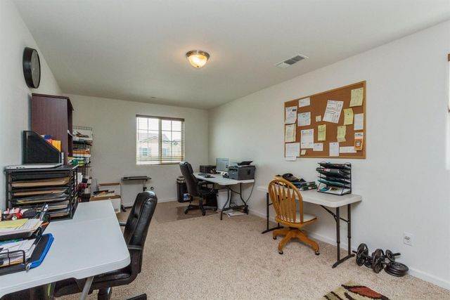 6808 W Parr Avenue, Fresno, CA 93722