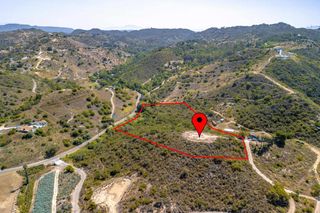 27 Daily Road, Fallbrook, CA 92028