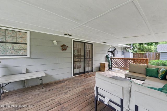 22107 Spence Street, Pass Christian, MS 39571