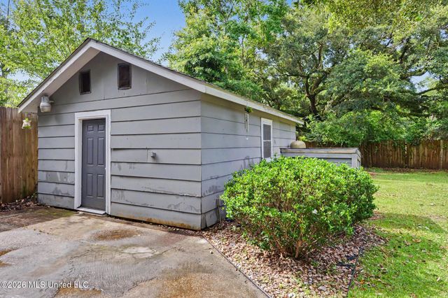 22107 Spence Street, Pass Christian, MS 39571