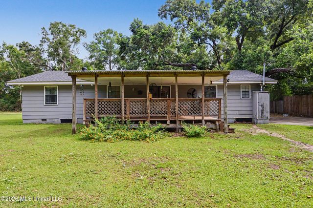 22107 Spence Street, Pass Christian, MS 39571