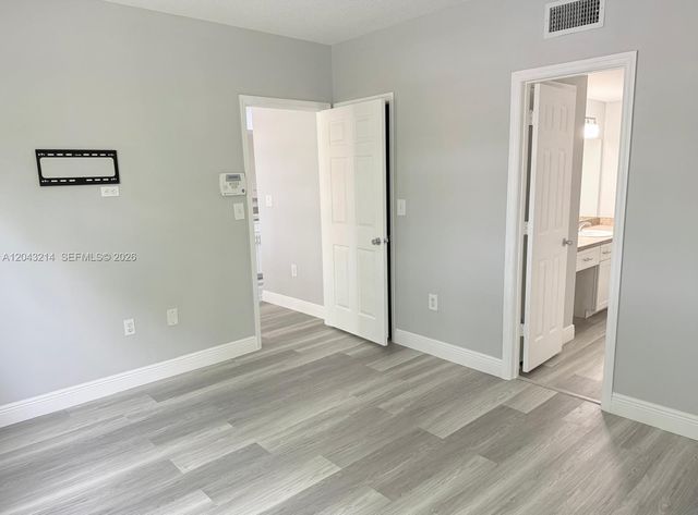 100 SW 117th Terrace 2207, Pembroke Pines, FL 33025