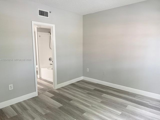 100 SW 117th Terrace 2207, Pembroke Pines, FL 33025
