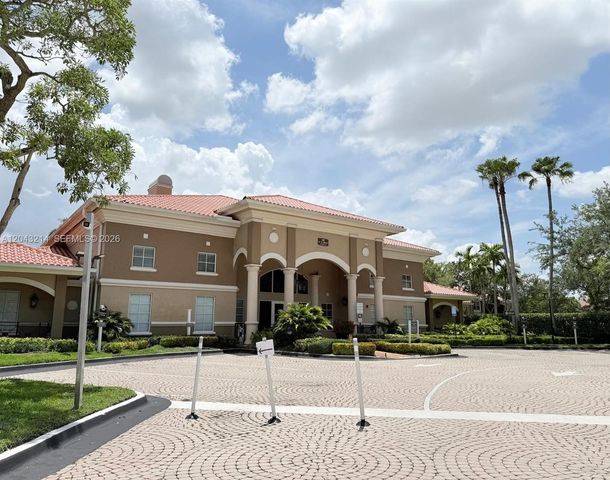 100 SW 117th Terrace 2207, Pembroke Pines, FL 33025