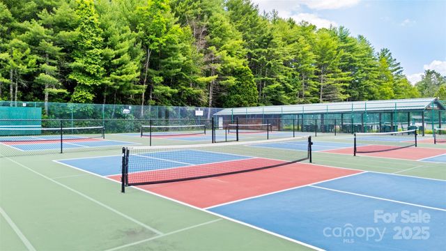 140 Pine View Road 43, Newland, NC 28657