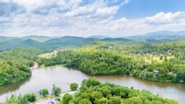 140 Pine View Road 43, Newland, NC 28657