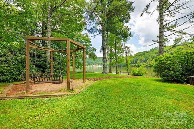 140 Pine View Road 43, Newland, NC 28657