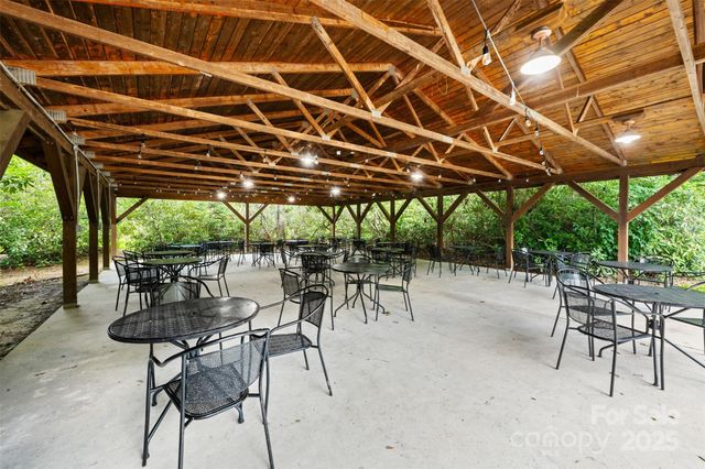 140 Pine View Road 43, Newland, NC 28657