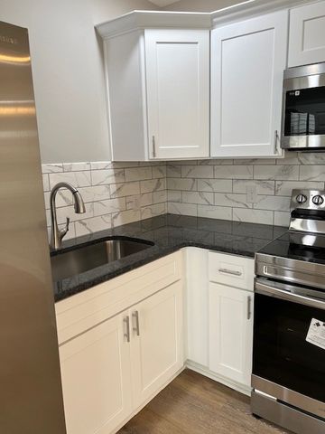 227 E Park Ave, Gallatin, TN 37066