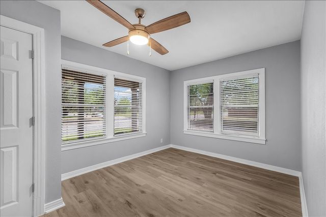 301 Isbell Road, Fort Worth, TX 76114