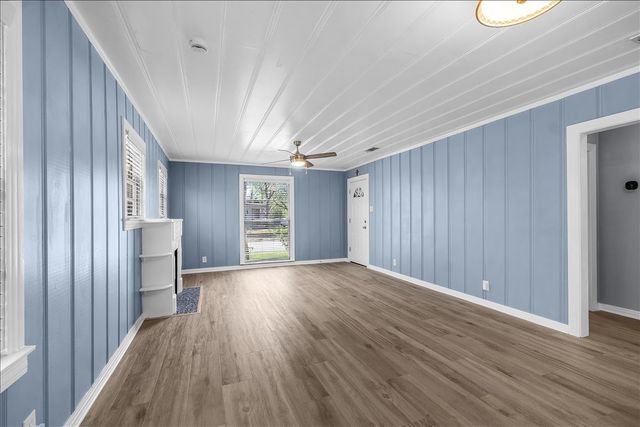 301 Isbell Road, Fort Worth, TX 76114