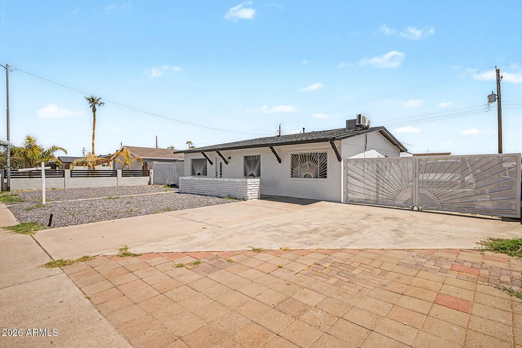3317 N 80TH Lane, Phoenix, AZ 85033 — photo 5