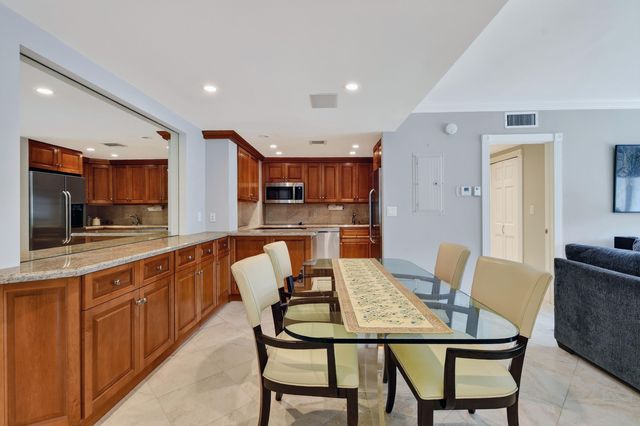 2774 S Ocean Boulevard 506, Palm Beach, FL 33480