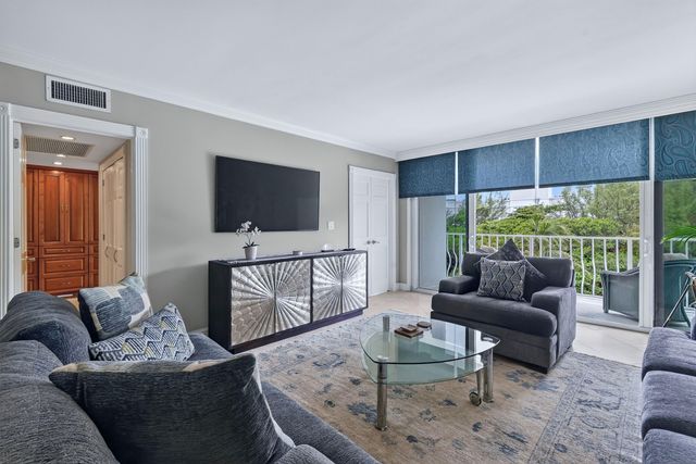 2774 S Ocean Boulevard 506, Palm Beach, FL 33480