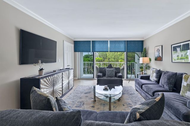 2774 S Ocean Boulevard 506, Palm Beach, FL 33480