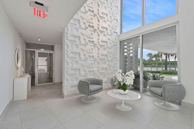2774 S Ocean Boulevard 506, Palm Beach, FL 33480