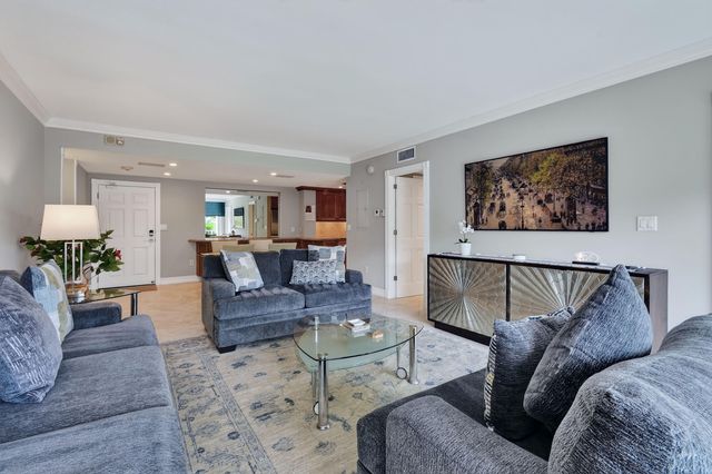 2774 S Ocean Boulevard 506, Palm Beach, FL 33480