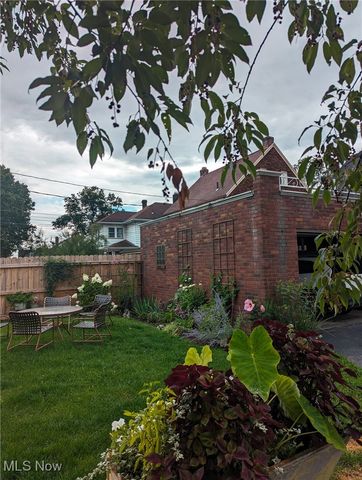 3919 Rush Boulevard, Youngstown, OH 44512