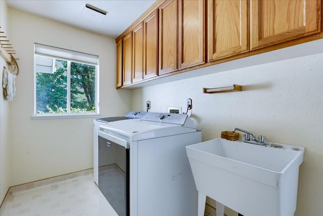 13382 Red Dog Rd, Nevada City, CA 95959