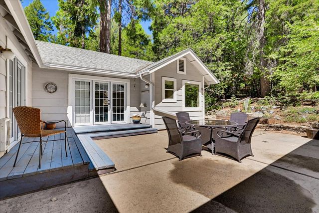 13382 Red Dog Rd, Nevada City, CA 95959