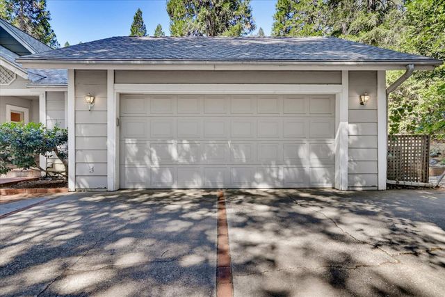 13382 Red Dog Rd, Nevada City, CA 95959