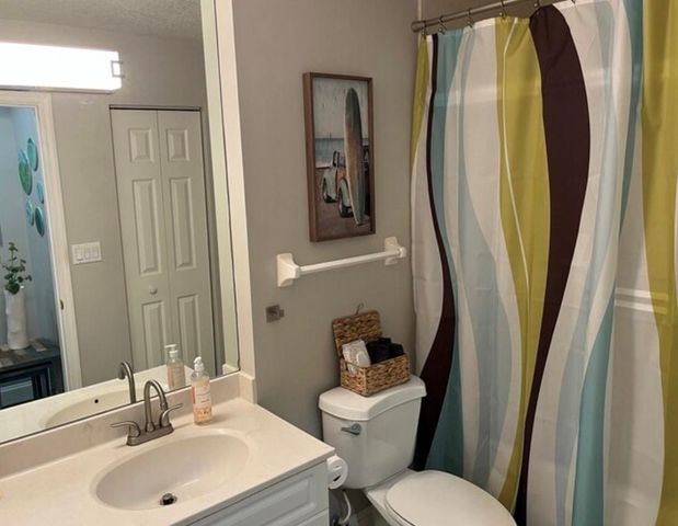 5051 N Highway A1a T-4, Fort Pierce, FL 34949