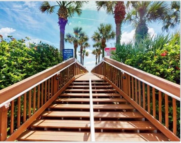 5051 N Highway A1a T-4, Fort Pierce, FL 34949