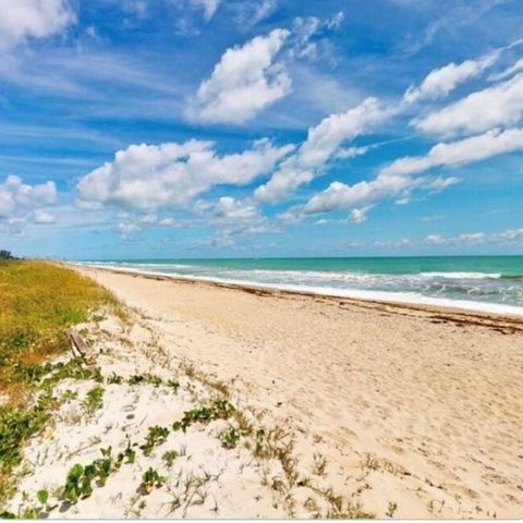 5051 N Highway A1a T-4, Fort Pierce, FL 34949