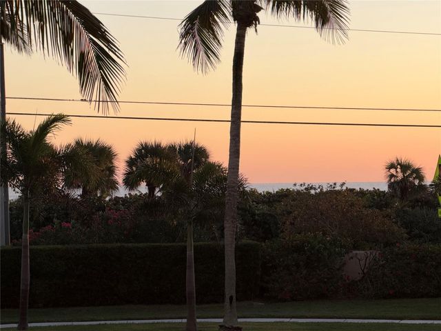 5051 N Highway A1a T-4, Fort Pierce, FL 34949