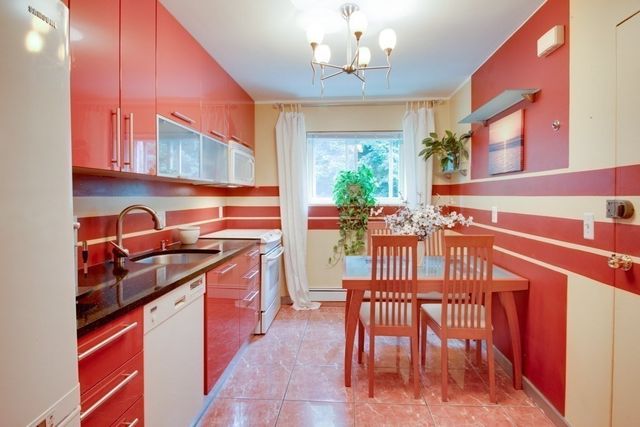 39 Westgate Rd 4, Boston, MA 02467