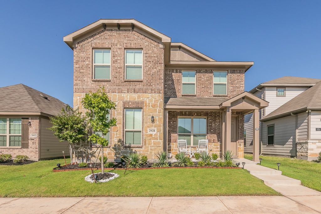 2928 Brittlebush Drive, Fort Worth, TX 76108