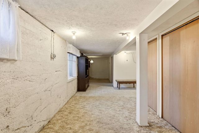 421 E 28th Ave, Spokane, WA 99203