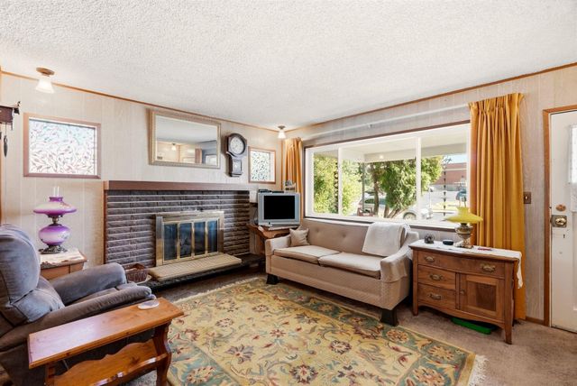 421 E 28th Ave, Spokane, WA 99203
