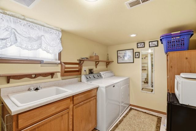 421 E 28th Ave, Spokane, WA 99203