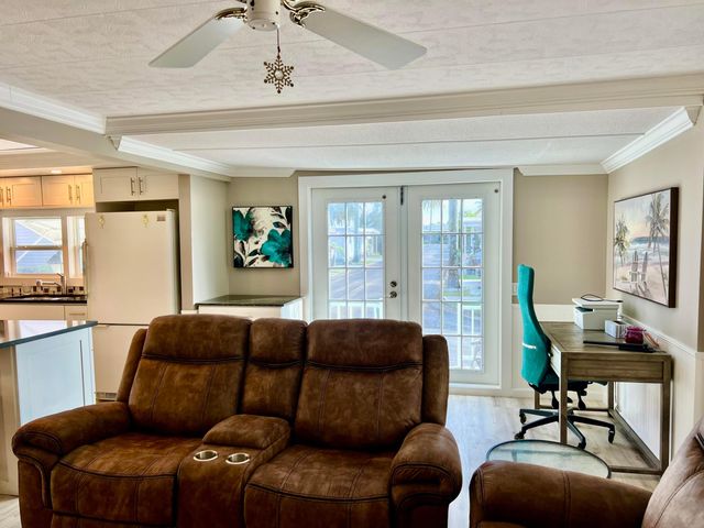 1554 S 33rd Road, Hollywood, FL 33021