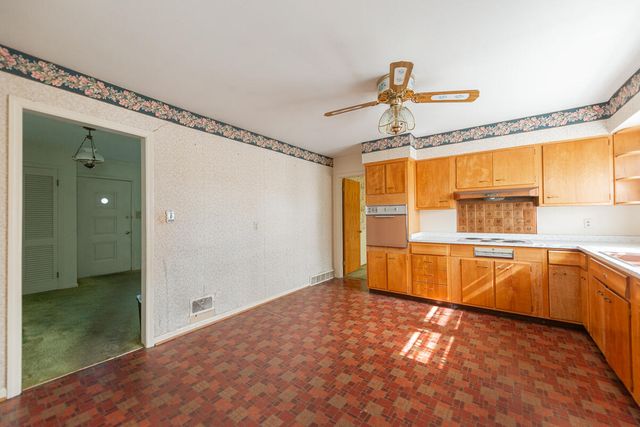 402 Hiawatha Trail, Georgetown, KY 40324