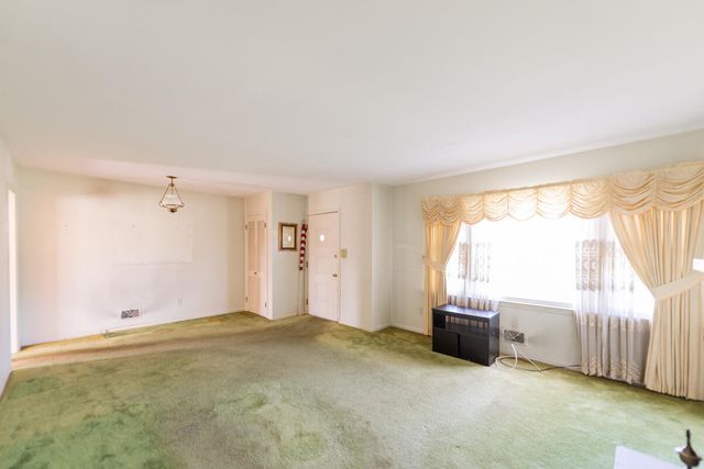 402 Hiawatha Trail, Georgetown, KY 40324