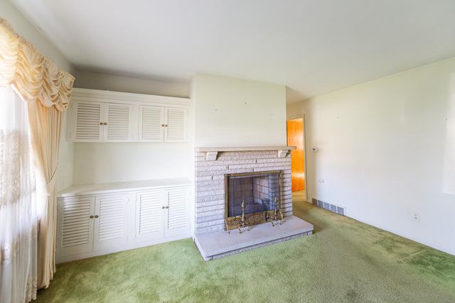 402 Hiawatha Trail, Georgetown, KY 40324