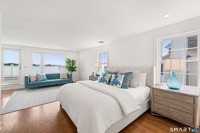 22 Ocean Drive North, Stamford, CT 06902