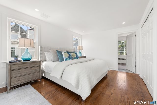 22 Ocean Drive North, Stamford, CT 06902