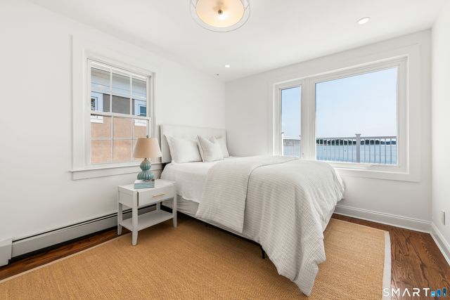 22 Ocean Drive North, Stamford, CT 06902