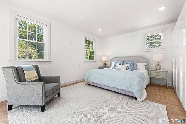22 Ocean Drive North, Stamford, CT 06902