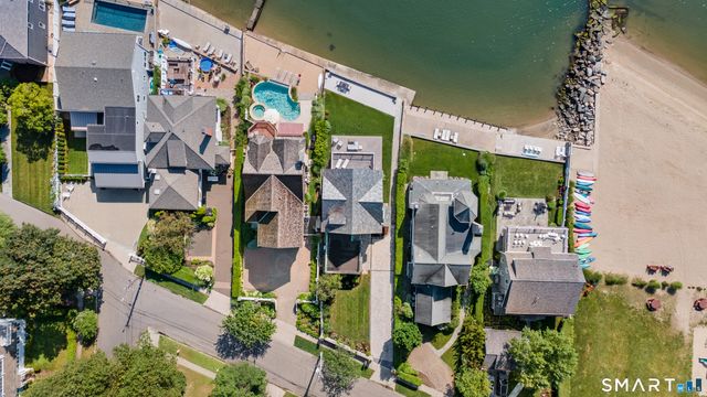 22 Ocean Drive North, Stamford, CT 06902
