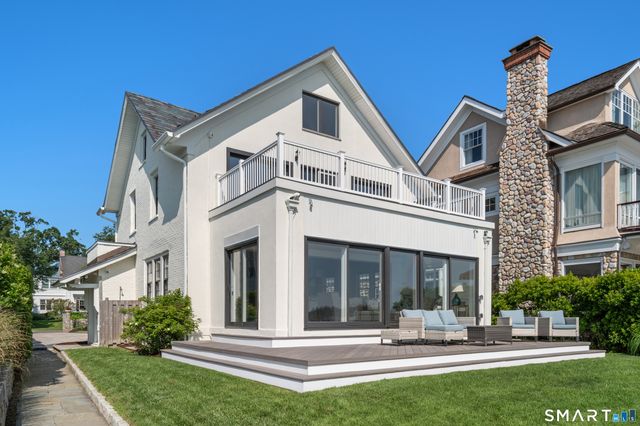 22 Ocean Drive North, Stamford, CT 06902