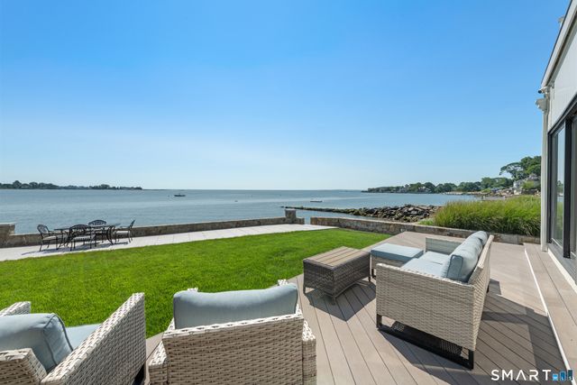 22 Ocean Drive North, Stamford, CT 06902