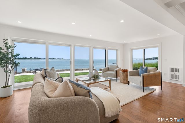 22 Ocean Drive North, Stamford, CT 06902