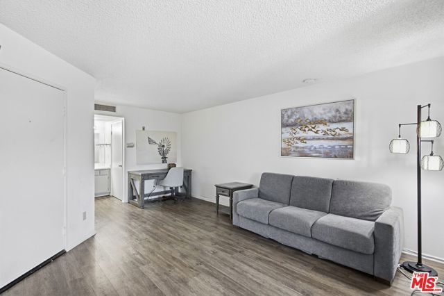 3600 Bagley Avenue 209, Los Angeles, CA 90034