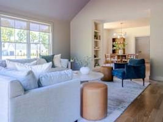 557 Bristol Ferry Road B, Portsmouth, RI 02871