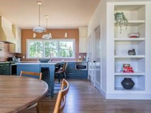 557 Bristol Ferry Road B, Portsmouth, RI 02871